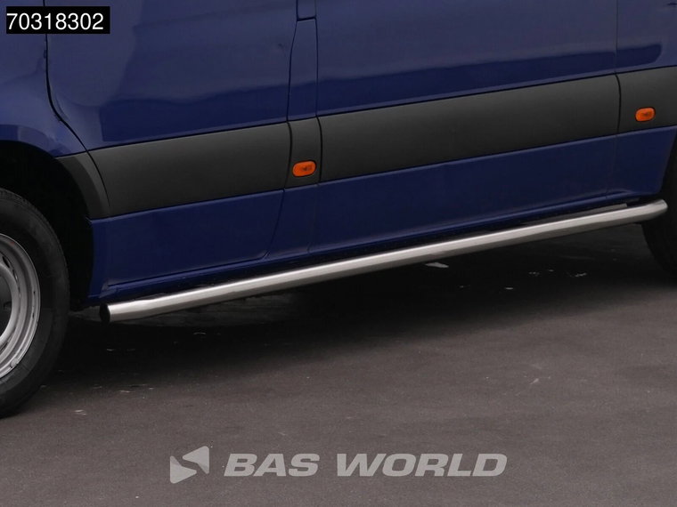 Vehicle Image 38