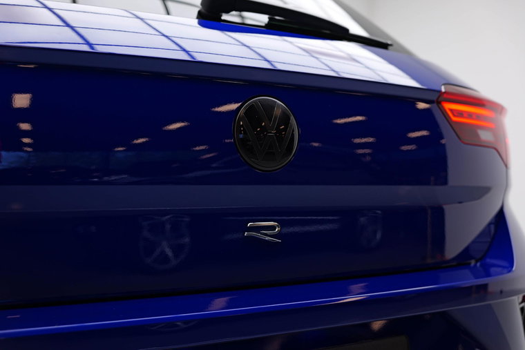 Vehicle Image 38
