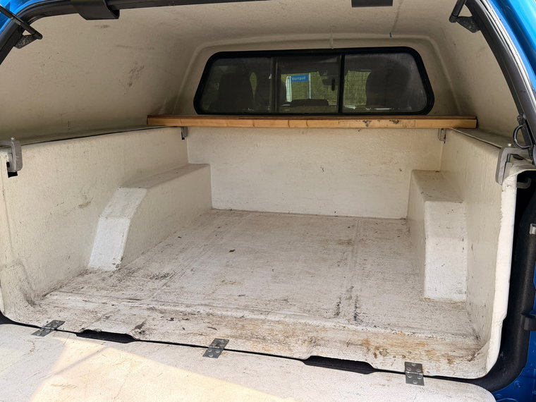 Vehicle Image 37
