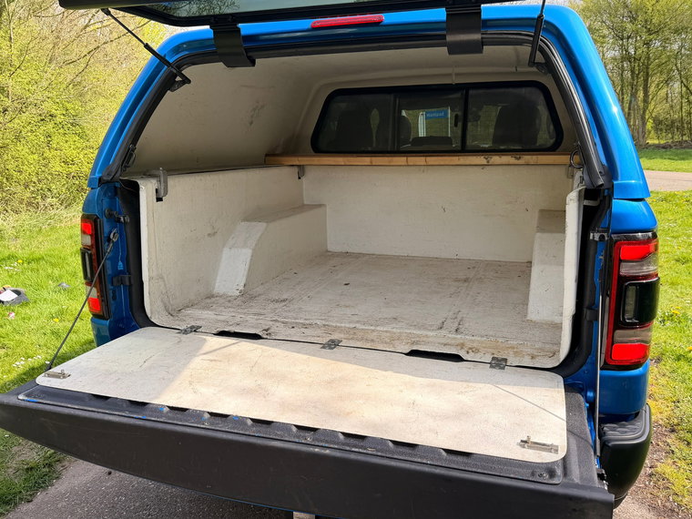 Vehicle Image 38