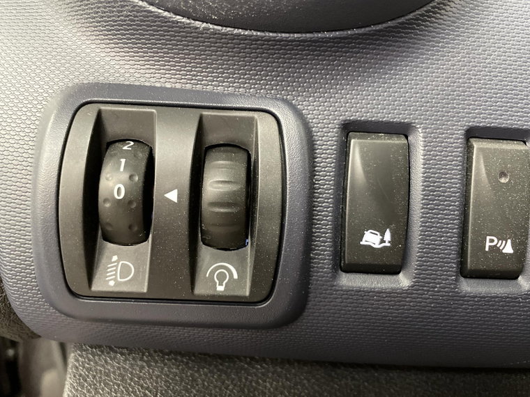 Vehicle Image 16
