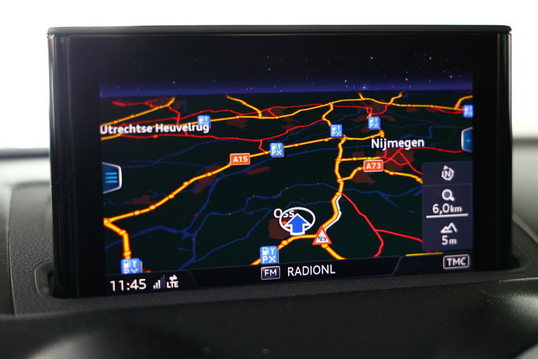 Vehicle Image 18