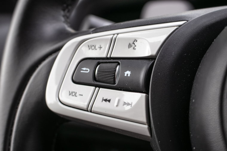 Vehicle Image 35