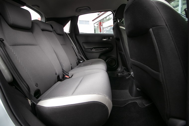 Vehicle Image 8