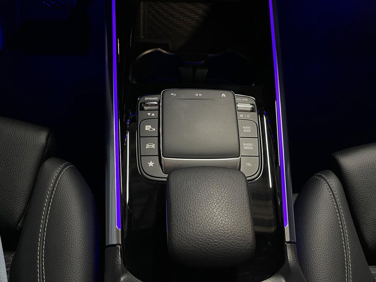 Vehicle Image 36