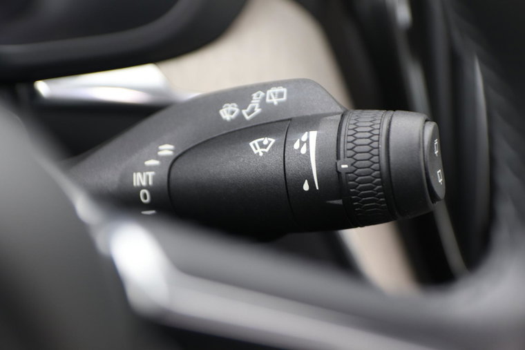 Vehicle Image 40