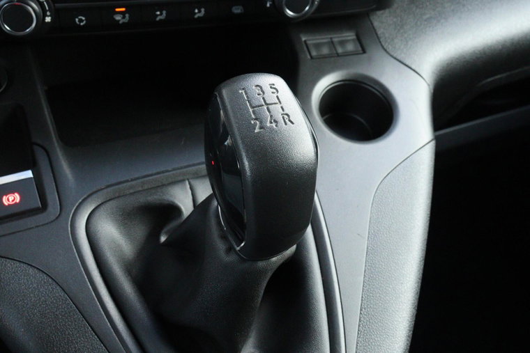 Vehicle Image 27