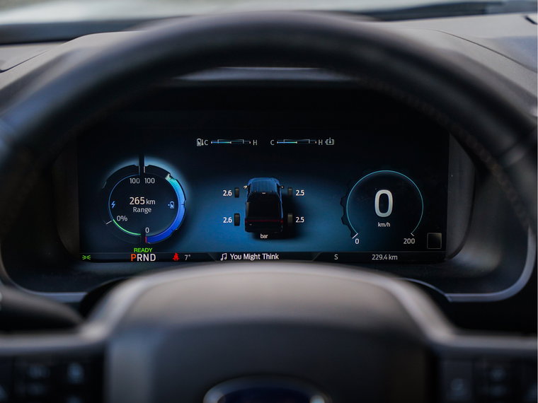 Vehicle Image 11