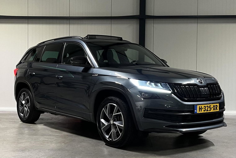 Vehicle Image 12