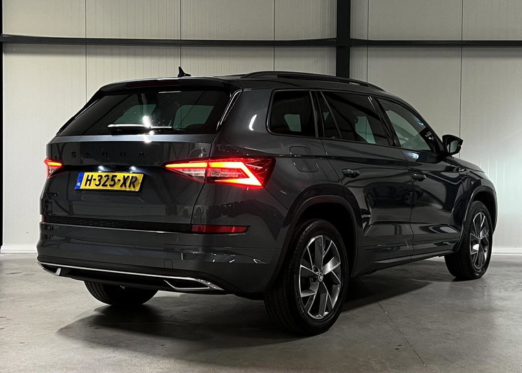 Vehicle Image 13