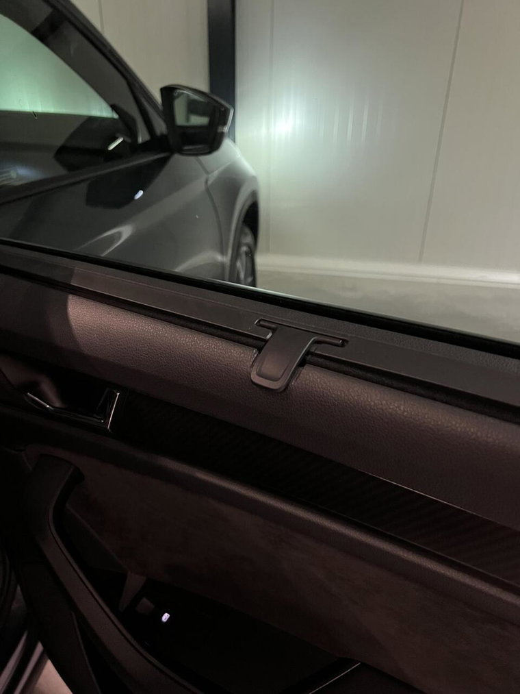 Vehicle Image 46