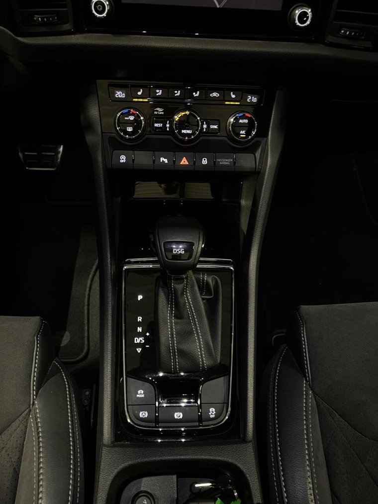 Vehicle Image 50