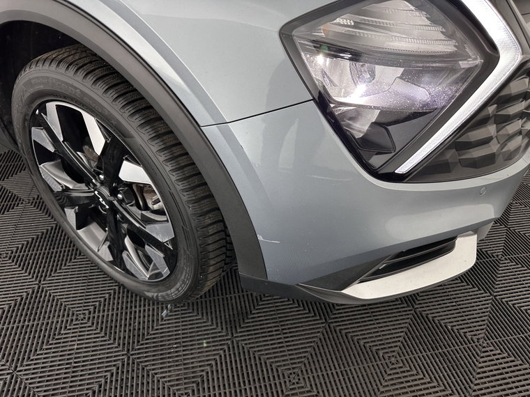 Vehicle Image 30