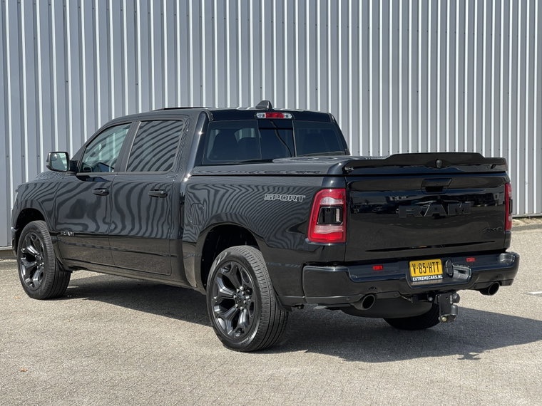 Vehicle Image 17