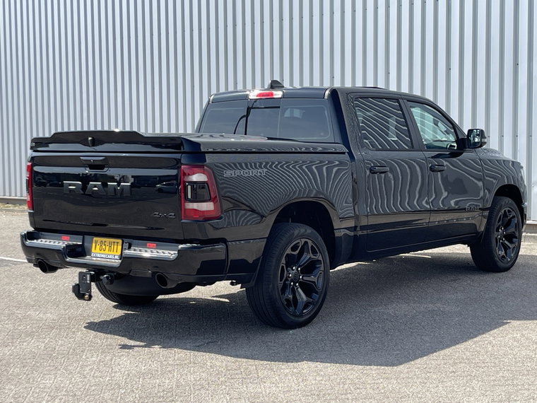 Vehicle Image 19