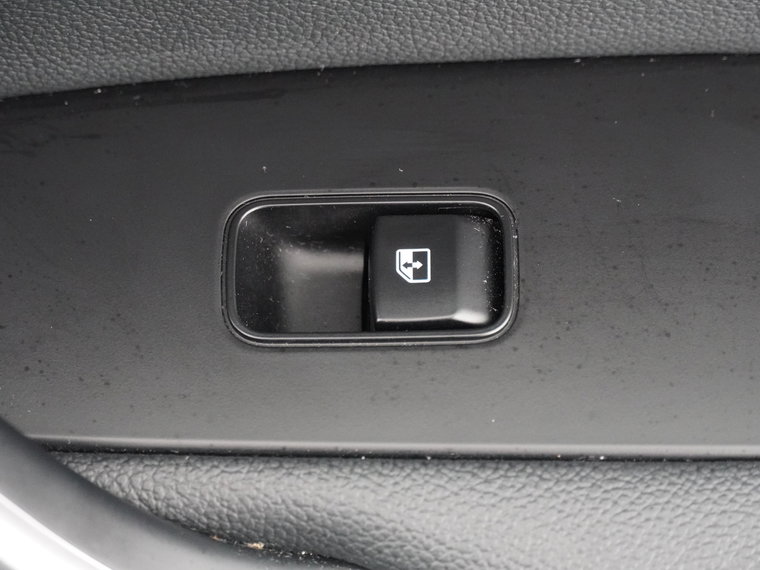Vehicle Image 42
