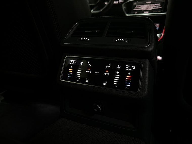 Vehicle Image 46