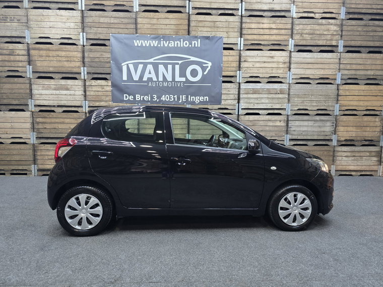 Vehicle Image 16