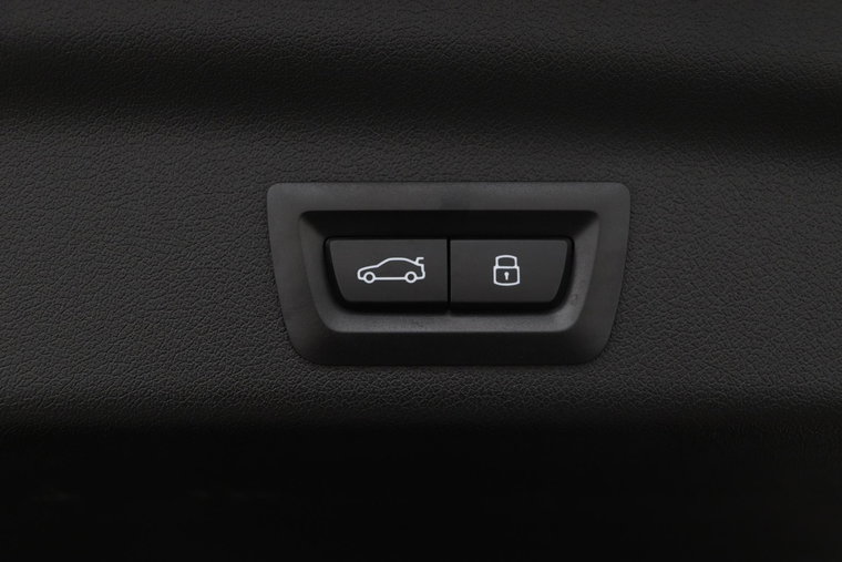Vehicle Image 46