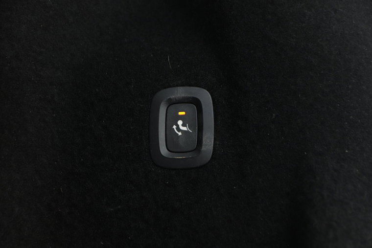 Vehicle Image 52