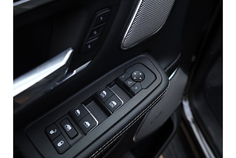 Vehicle Image 40