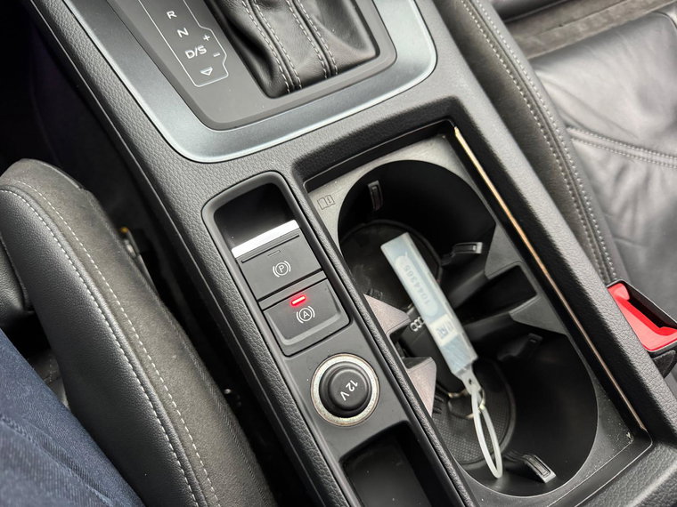Vehicle Image 38