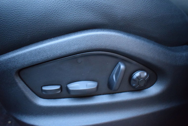 Vehicle Image 33