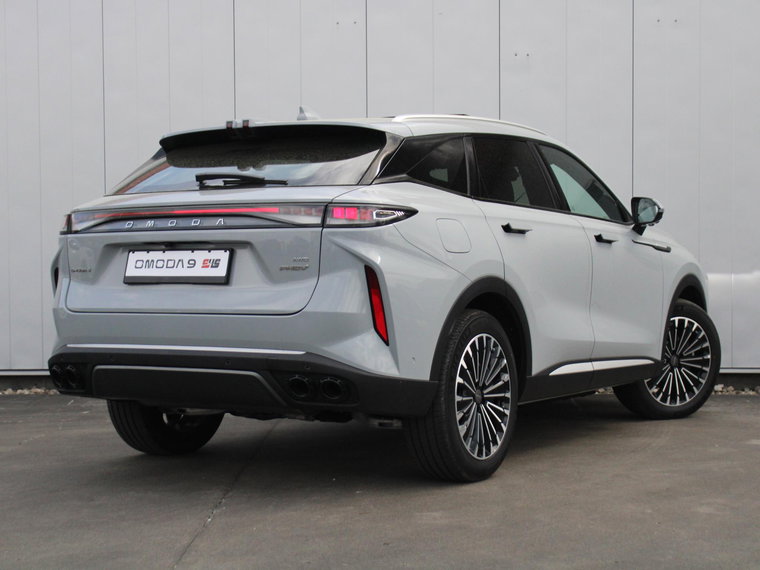 Vehicle Image 6