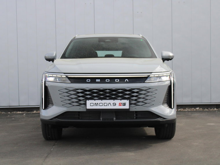Vehicle Image 9