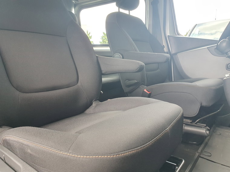 Vehicle Image 41
