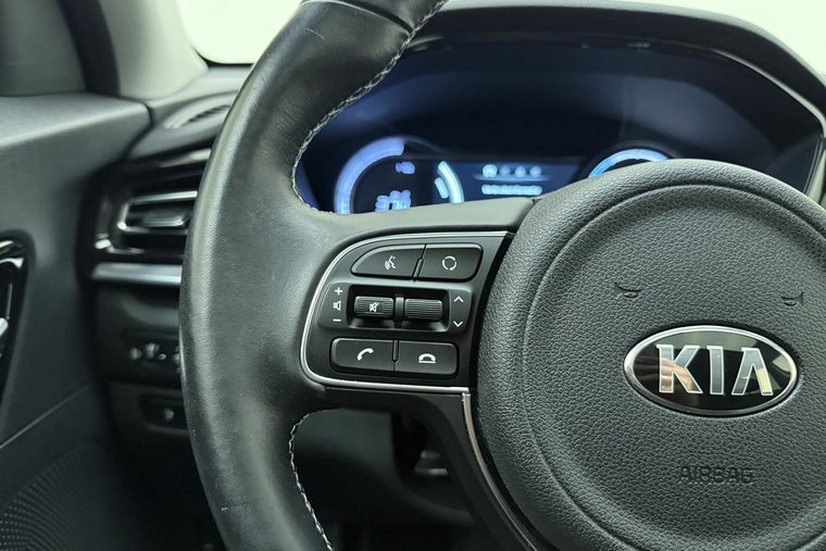 Vehicle Image 28
