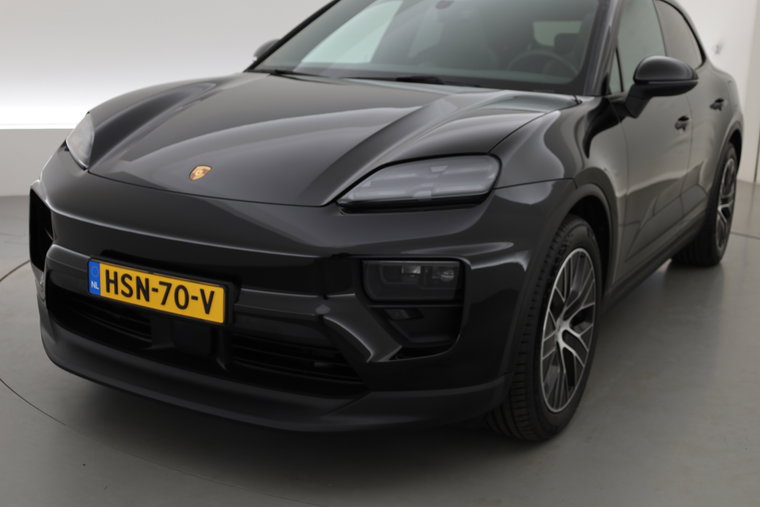 Vehicle Image 37