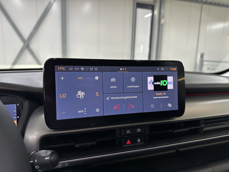 Vehicle Image 18