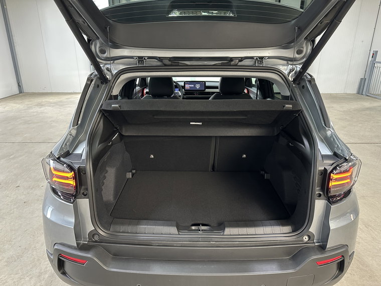 Vehicle Image 31
