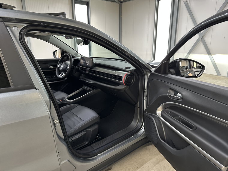 Vehicle Image 35
