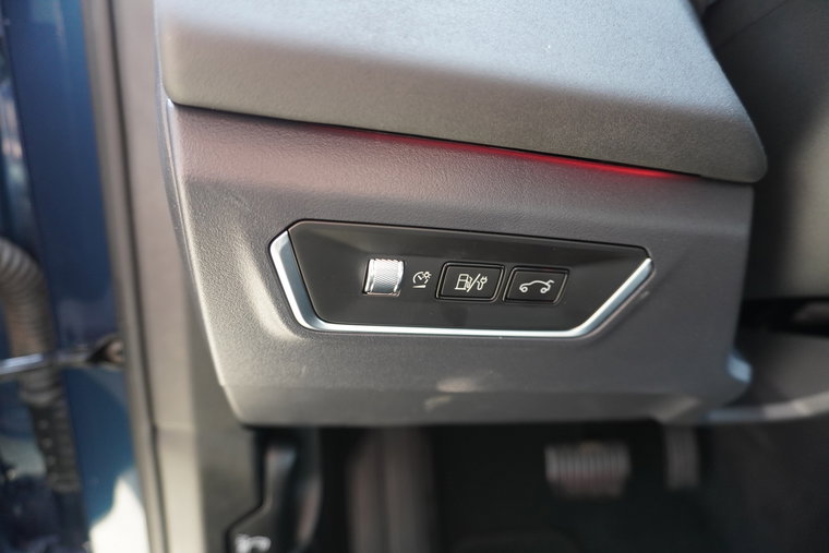 Vehicle Image 33