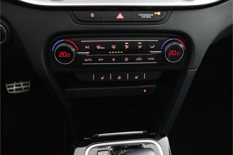 Vehicle Image 28