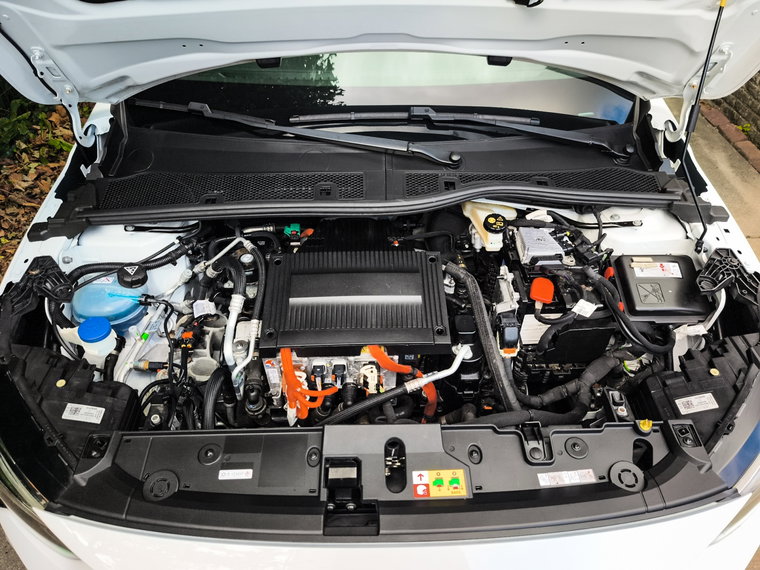 Vehicle Image 18
