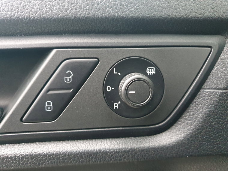 Vehicle Image 34