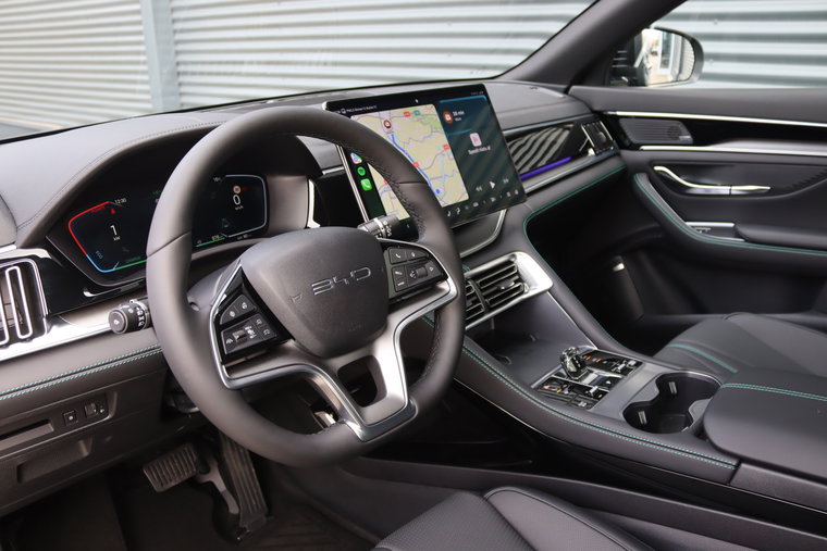 Vehicle Image 10