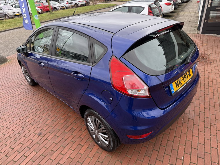 Vehicle Image 33