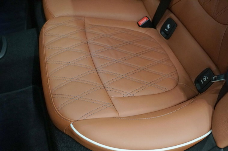 Vehicle Image 31