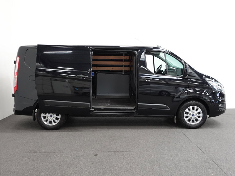 Vehicle Image 42