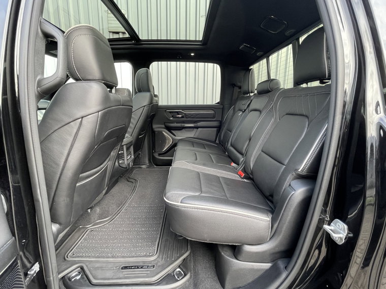 Vehicle Image 37