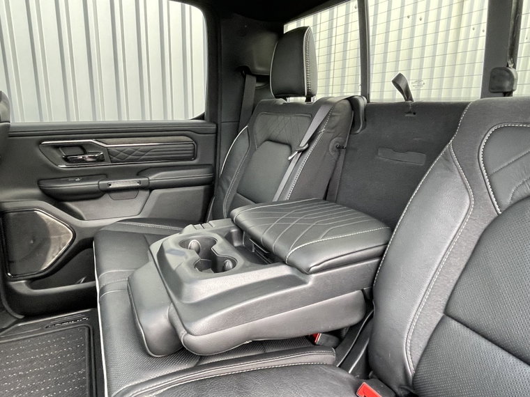 Vehicle Image 39