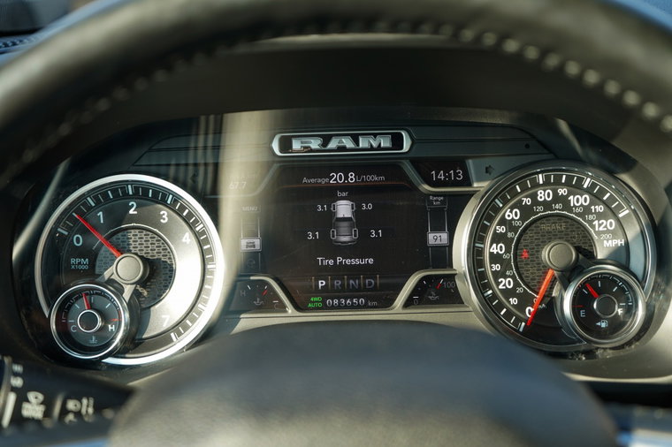 Vehicle Image 22