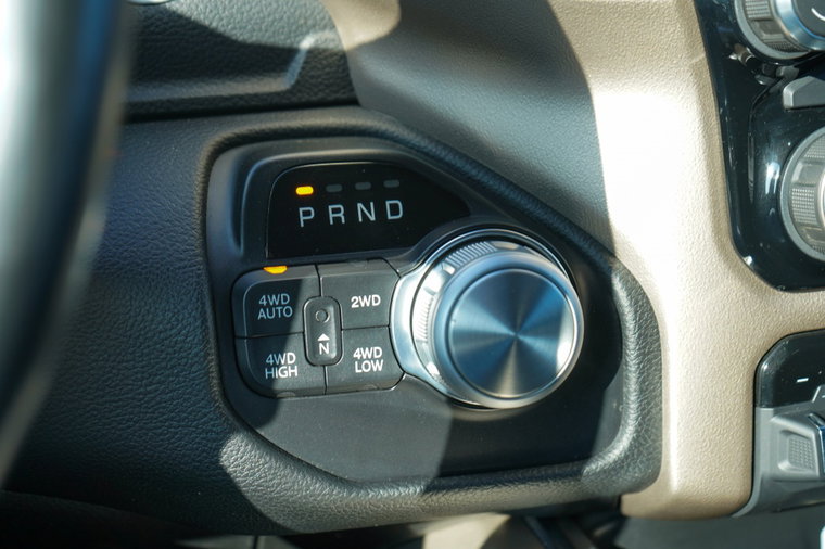 Vehicle Image 28