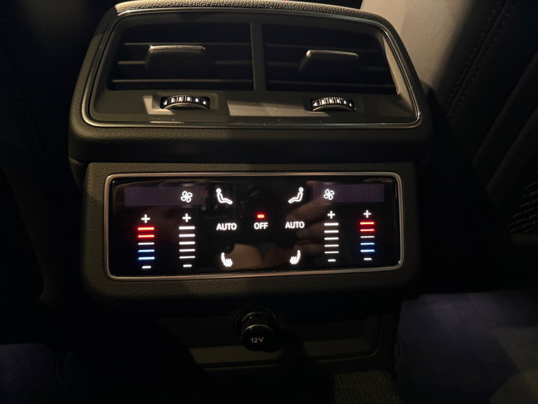 Vehicle Image 48