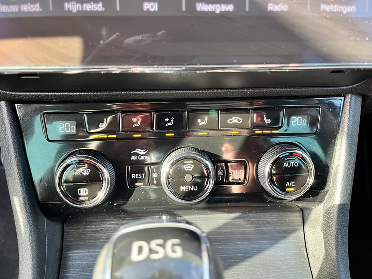 Vehicle Image 38