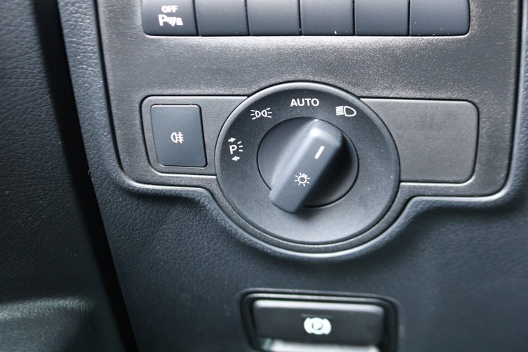 Vehicle Image 27